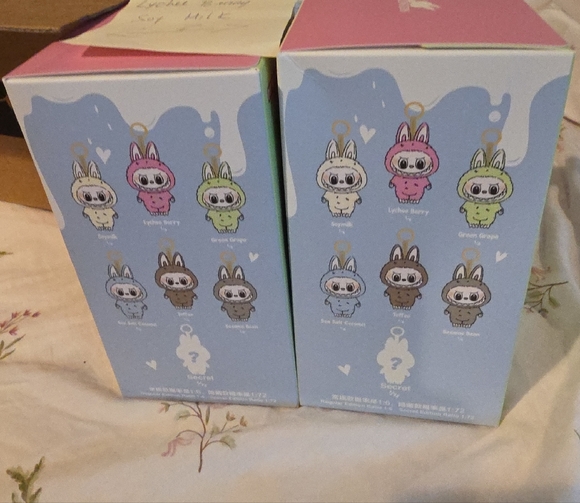 2 Sealed Labubu Exciting Macaron Series (Lychee Berry & Soy Milk) - Picture 5 of 5